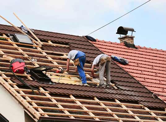 Roofer Installation in Aurora CO