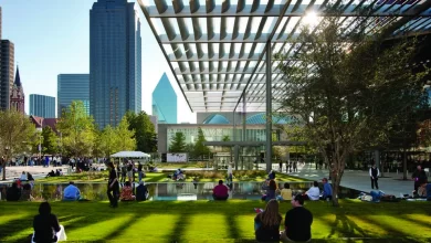 How to book cheap flights to Dallas